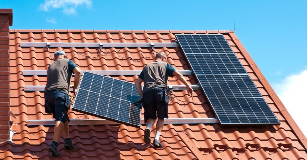 SECRET OF HOW TO CHOOSE A SOLAR INSTALLER TO FINANCE B2B: EVALUATE EXPERTISE AND EXPERIENCE